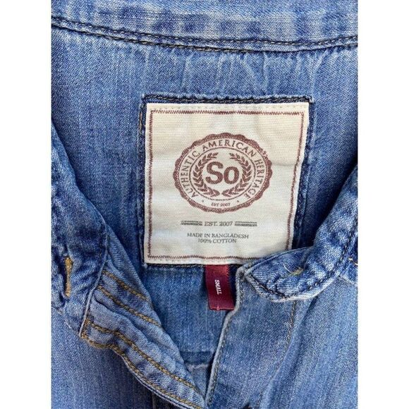 SO‎ Juniors Medium Wash Blue Denim Chambray Long Sleeve Cotton Top sz Small - Picture 5 of 5